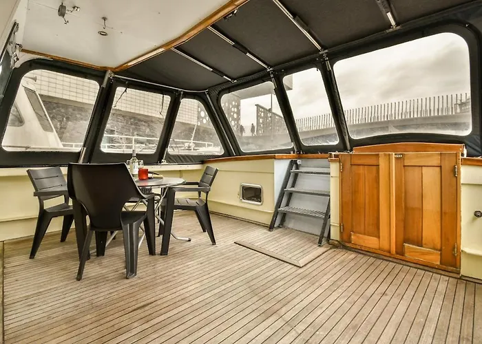 Authentic Houseboat Amalia * Amsterdam