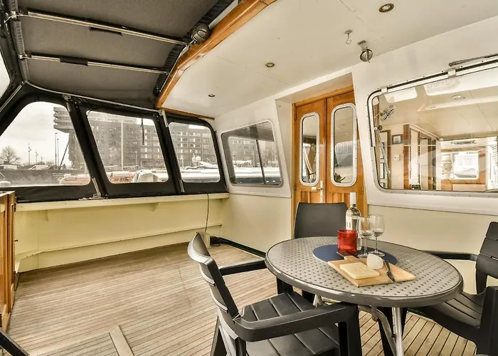 Bateau-hôtel Authentic Houseboat Amalia Amsterdam