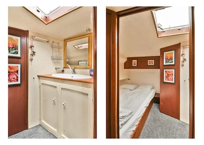 Botel Authentic Houseboat Amalia